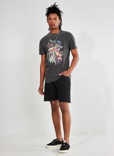 camiseta estonada grafites coloridos camiseta estonada grafites coloridos