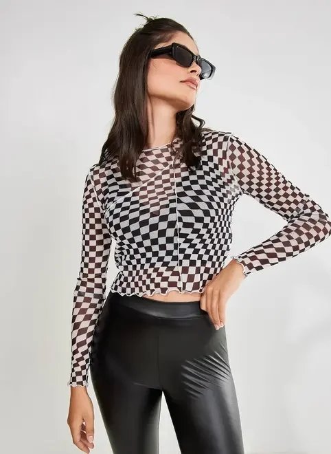 blusa de tule quadriculada blusa de tule quadriculada