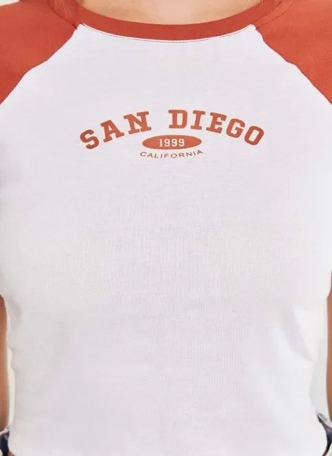 blusa cropped raglan san diego blusa cropped raglan san diego