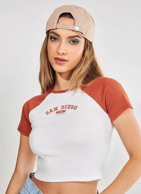 blusa cropped raglan san diego blusa cropped raglan san diego