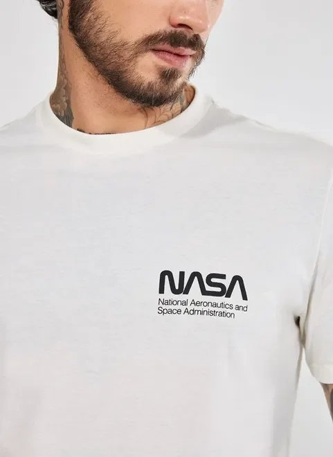 camiseta nasa com estampa nas costas camiseta nasa com estampa nas costas