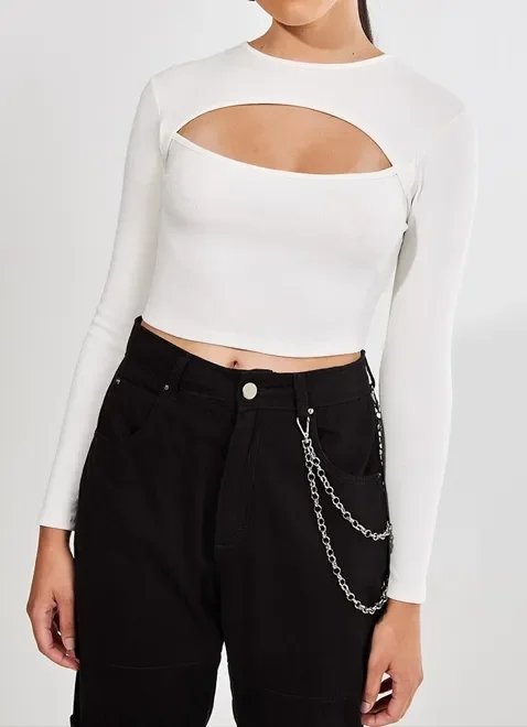 blusa cropped manga longa cut out blusa cropped manga longa cut out