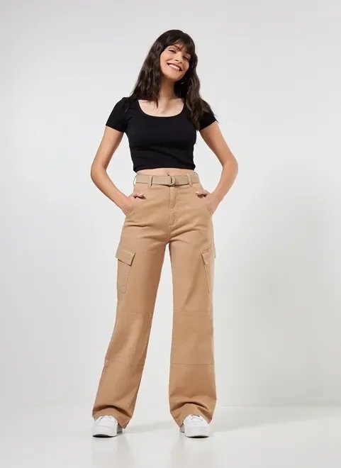calça wide leg cargo caqui com cinto calça wide leg cargo caqui com cinto