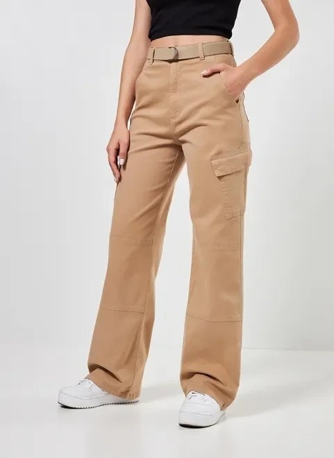 calça wide leg cargo caqui com cinto calça wide leg cargo caqui com cinto