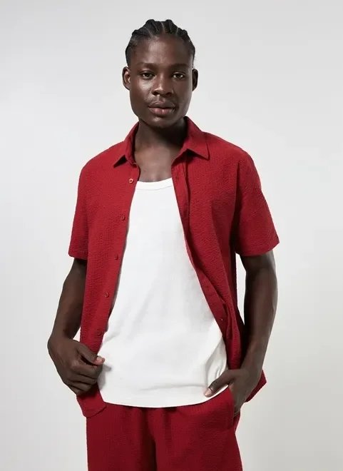 camisa manga curta texturizada camisa manga curta texturizada