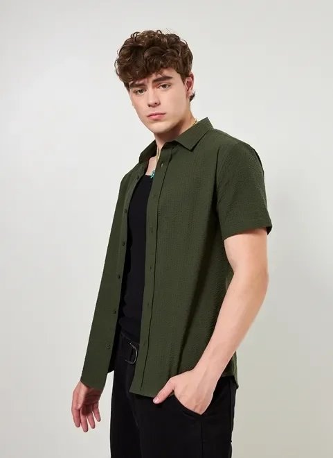 camisa manga curta texturizada camisa manga curta texturizada