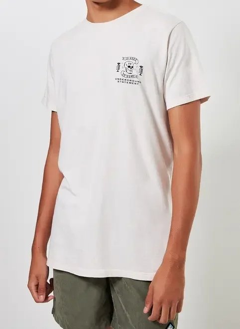 camiseta alongada caveiras nas costas camiseta alongada caveiras nas costas