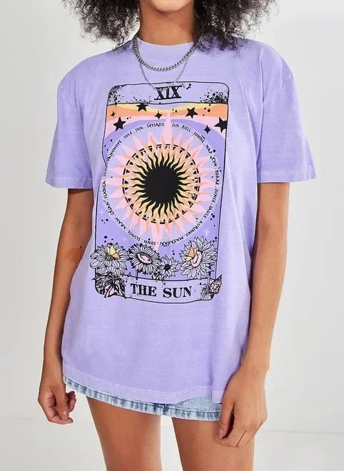 camiseta oversized roxinha mística camiseta oversized roxinha mística