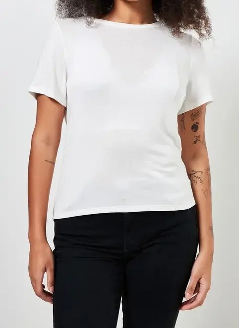 blusa básica em malha de viscose blusa básica em malha de viscose