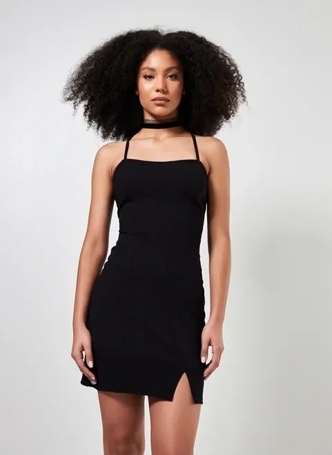 vestido preto cruzado nas costas vestido preto cruzado nas costas