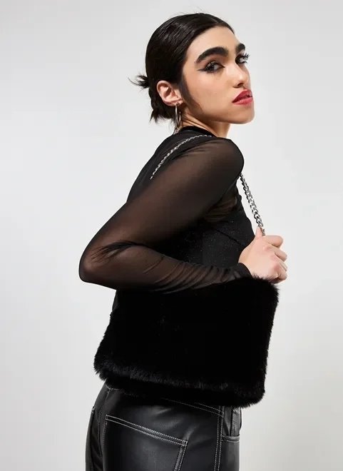 bolsa de pelinho preta com corrente bolsa de pelinho preta com corrente