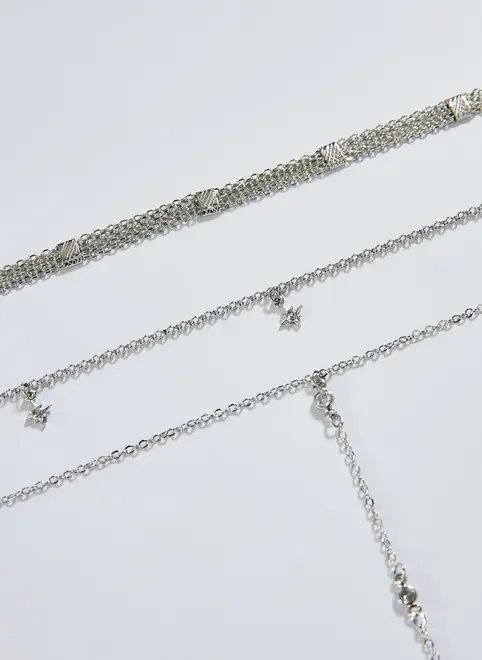 chokers e colares prateados com strass chokers e colares prateados com strass