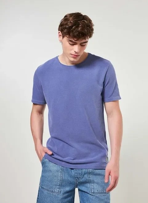 camiseta em malha texturizada camiseta em malha texturizada