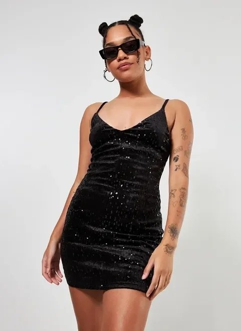 vestido de veludo com paetê vestido de veludo com paetê