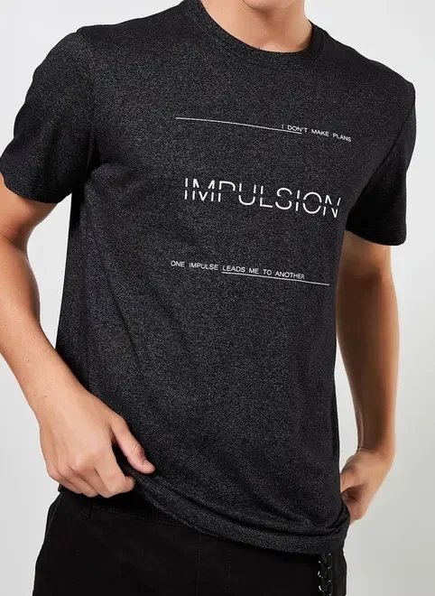 camiseta preta mescla escrito camiseta preta mescla escrito