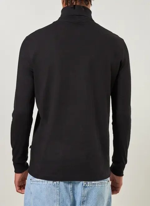 camiseta manga longa com gola alta camiseta manga longa com gola alta