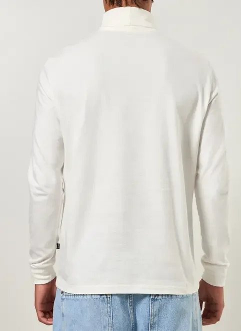 camiseta manga longa com gola alta camiseta manga longa com gola alta