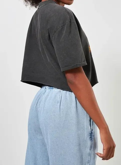 camiseta cropped de volta para o futuro camiseta cropped de volta para o futuro