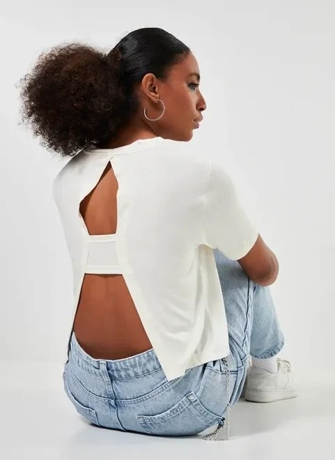 blusa com abertura nas costas blusa com abertura nas costas