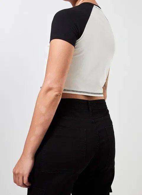 blusa cropped raglan i love me blusa cropped raglan i love me