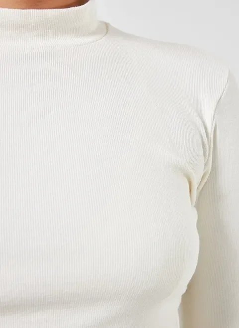 blusa de manga longa com golinha blusa de manga longa com golinha