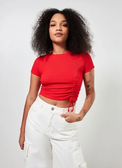 blusa cropped com franzidinho blusa cropped com franzidinho