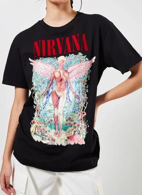 camiseta oversized nirvana com veludo camiseta oversized nirvana com veludo