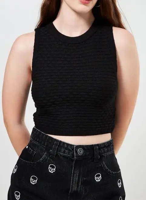 regata cropped em tricô texturizado regata cropped em tricô texturizado