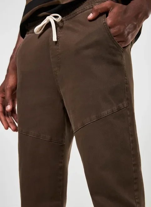 calça jogger marrom em sarja com elastano calça jogger marrom em sarja com elastano