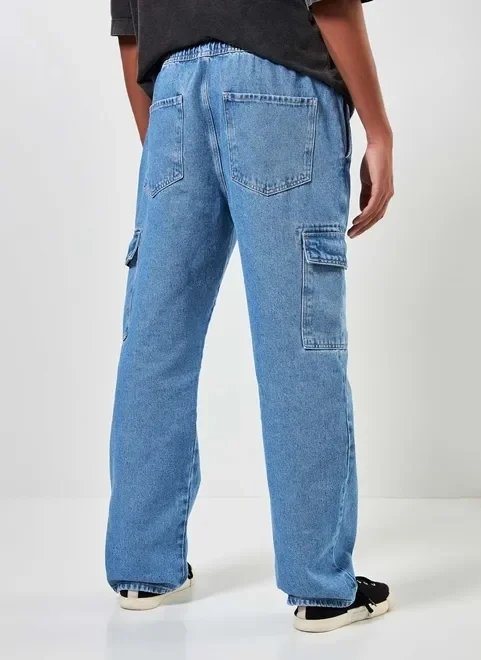 calça jeans reta cargo com elástico calça jeans reta cargo com elástico