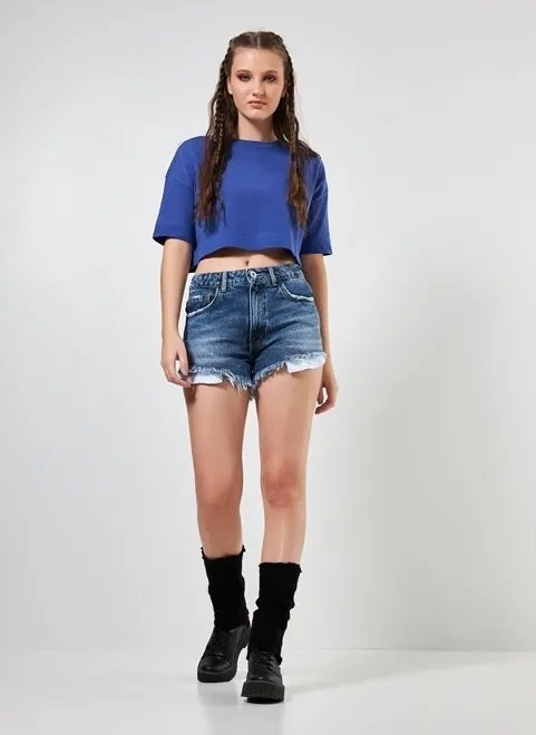 short jeans desfiado bolsos aparentes short jeans desfiado bolsos aparentes