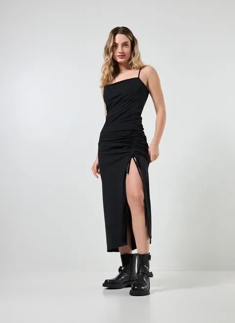 vestido midi com fenda e franzido vestido midi com fenda e franzido