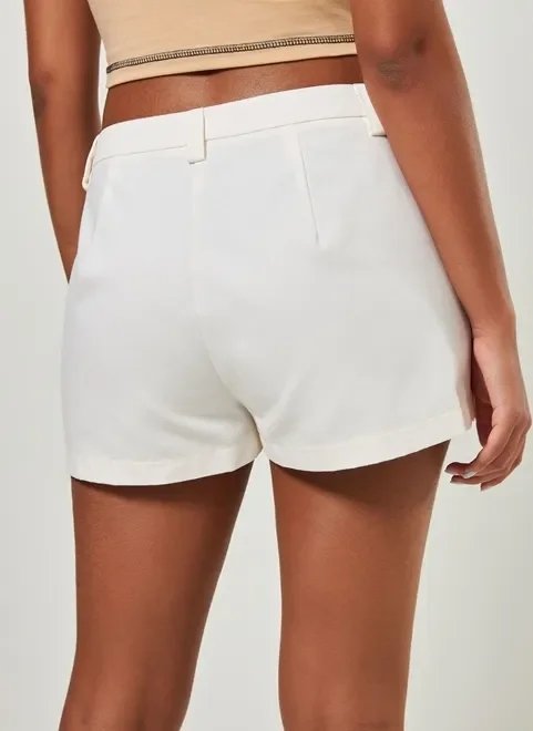 short saia off-white com pregas short saia off-white com pregas