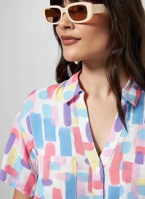 camisa manga curta pinceladas coloridas camisa manga curta pinceladas coloridas