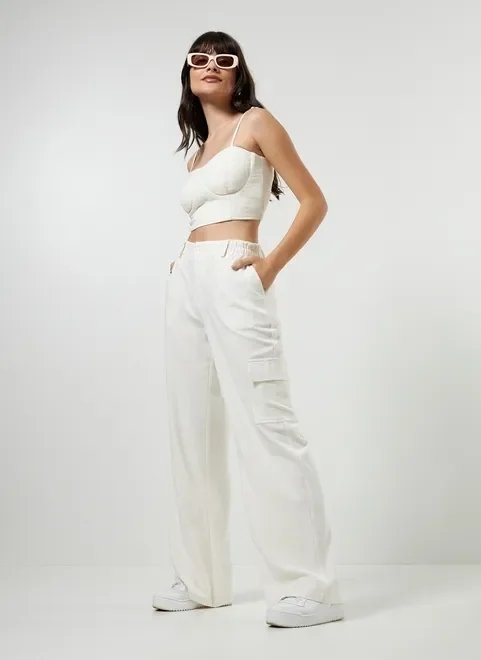 calça cargo off-white com linho calça cargo off-white com linho