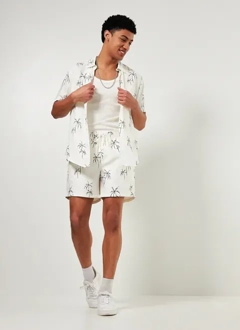 bermuda de banho estampa de coqueiros bermuda de banho estampa de coqueiros