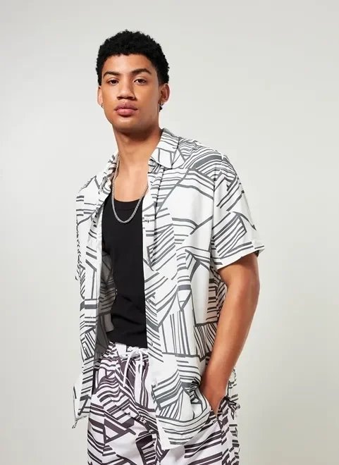 camisa off-white estampa geométrica camisa off-white estampa geométrica