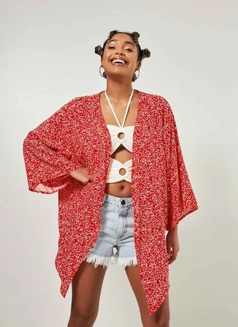 kimono vermelho com florzinhas kimono vermelho com florzinhas