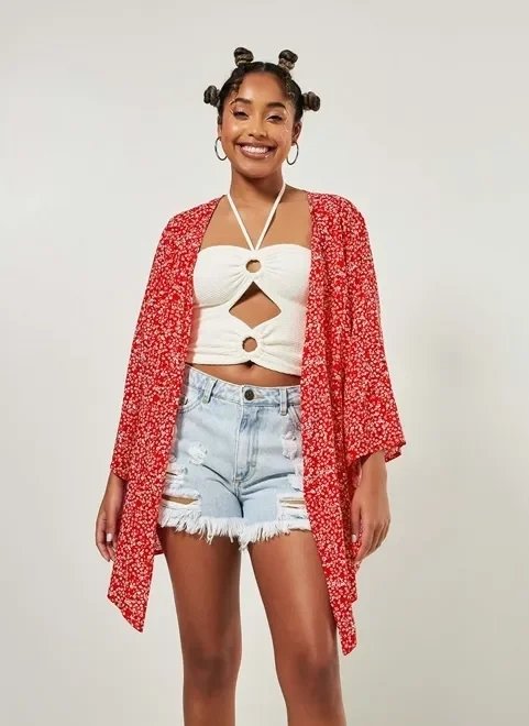 kimono vermelho com florzinhas kimono vermelho com florzinhas