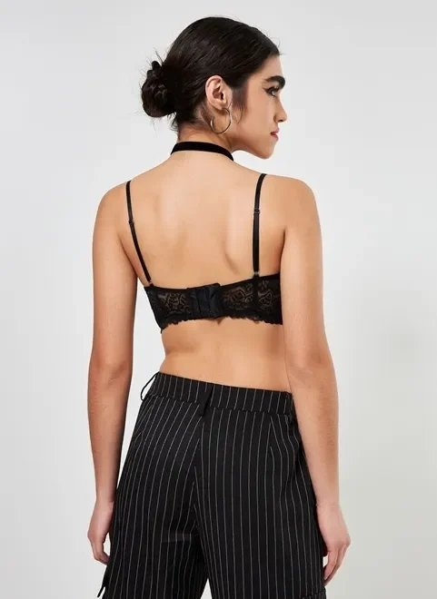 sutiã em veludo com renda sutiã em veludo com renda