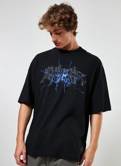 camiseta oversized preta nonsense camiseta oversized preta nonsense