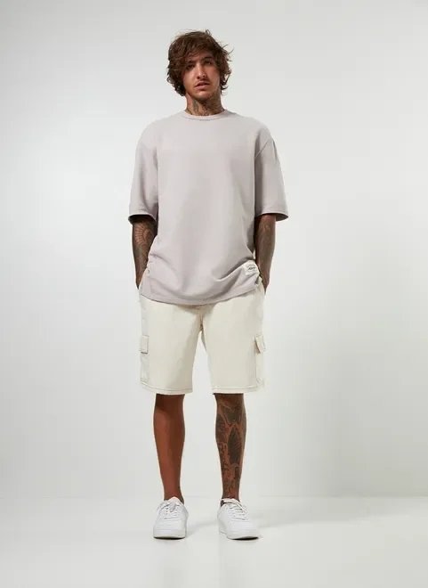 camiseta oversized em moletinho camiseta oversized em moletinho