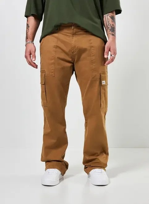 calça reta cargo em sarja caqui calça reta cargo em sarja caqui