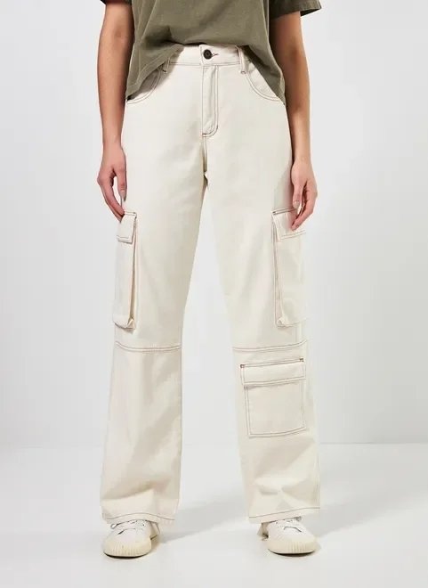 calça wide leg cargo em sarja clara calça wide leg cargo em sarja clara