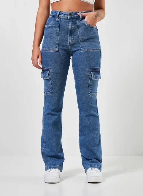 calça jeans flare cargo calça jeans flare cargo