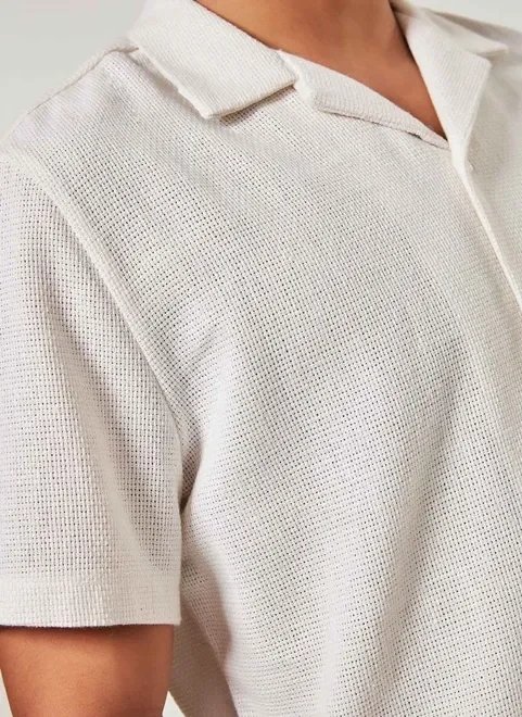 camisa manga curta com textura rústica camisa manga curta com textura rústica