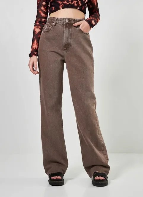 calça wide leg em sarja marrom calça wide leg em sarja marrom