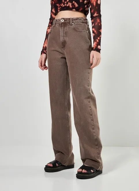 calça wide leg em sarja marrom calça wide leg em sarja marrom