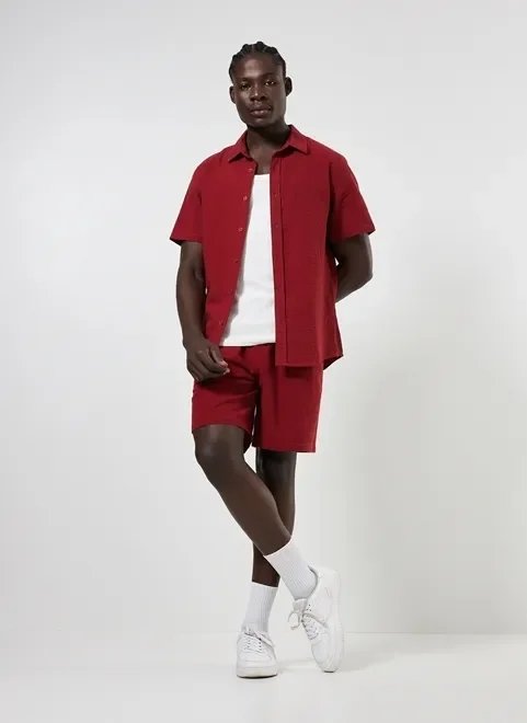 bermuda em tecido texturizado bermuda em tecido texturizado