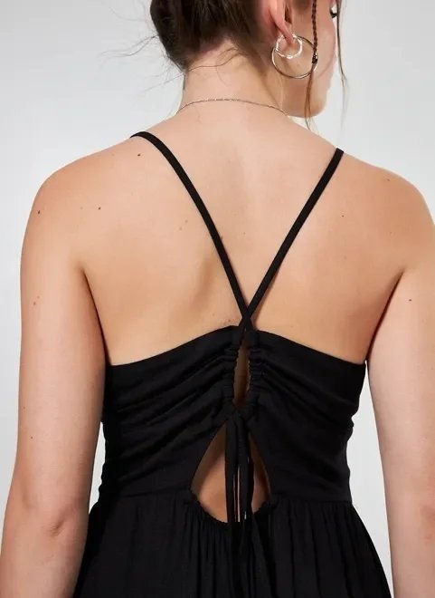 vestido longo preto romântico com fenda vestido longo preto romântico com fenda